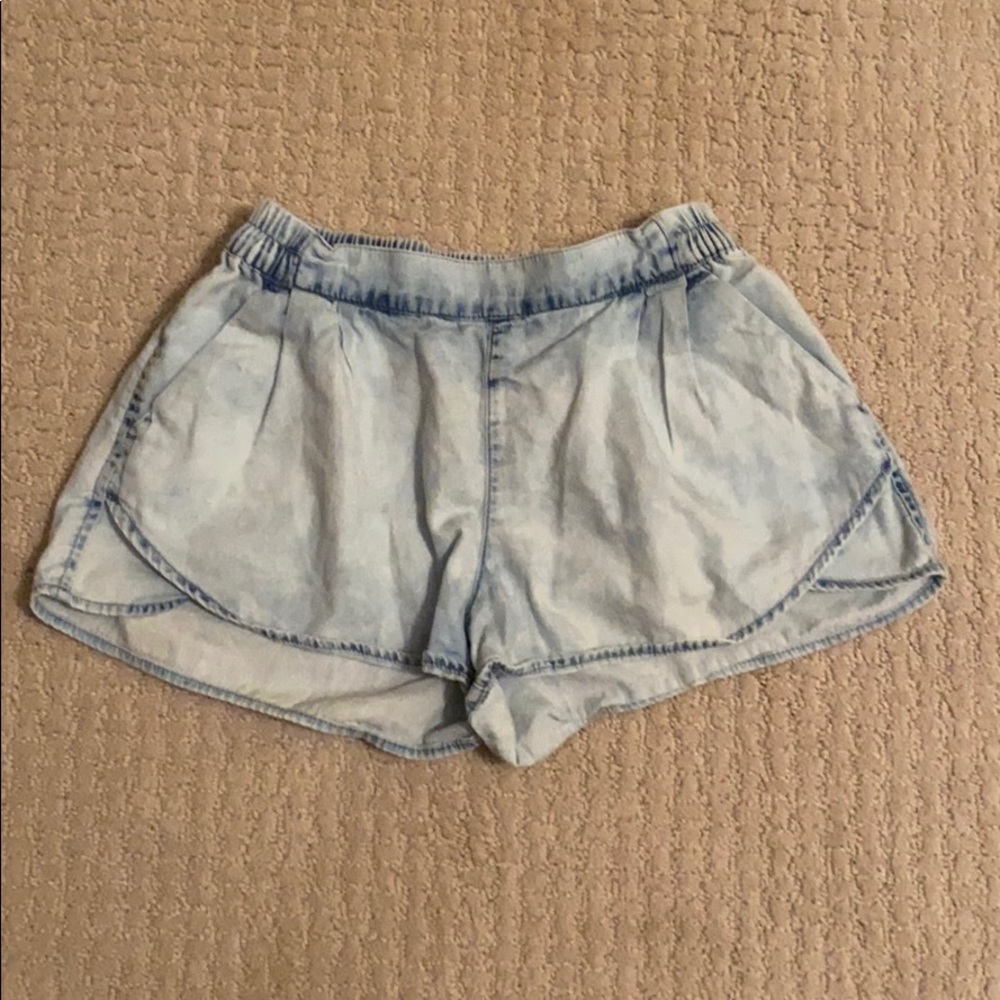 Distressed shorts